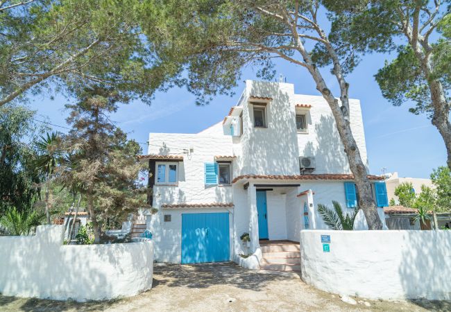 Villa in Punta Prima - Tourist Housing 