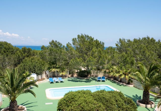 Bungalow a Punta Prima - Apartamentos Morans con piscina y vistas al mar